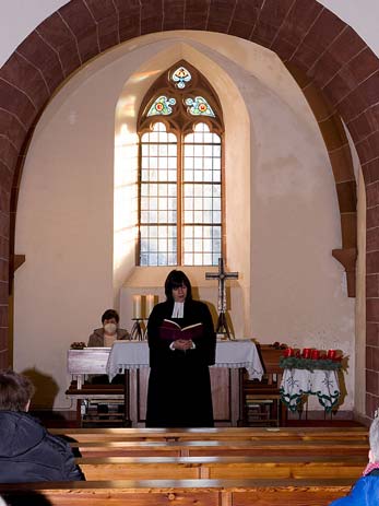 Unsere Pfarrerin Silke Gundacker.